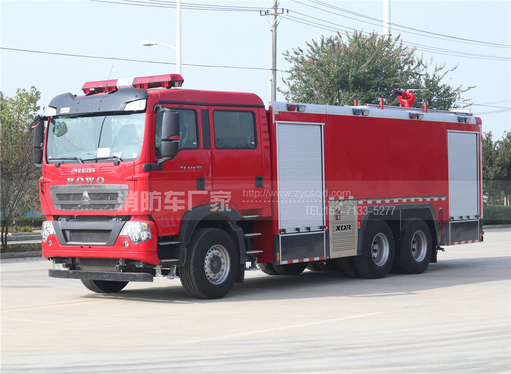 泡沫消防車 泡沫消防車