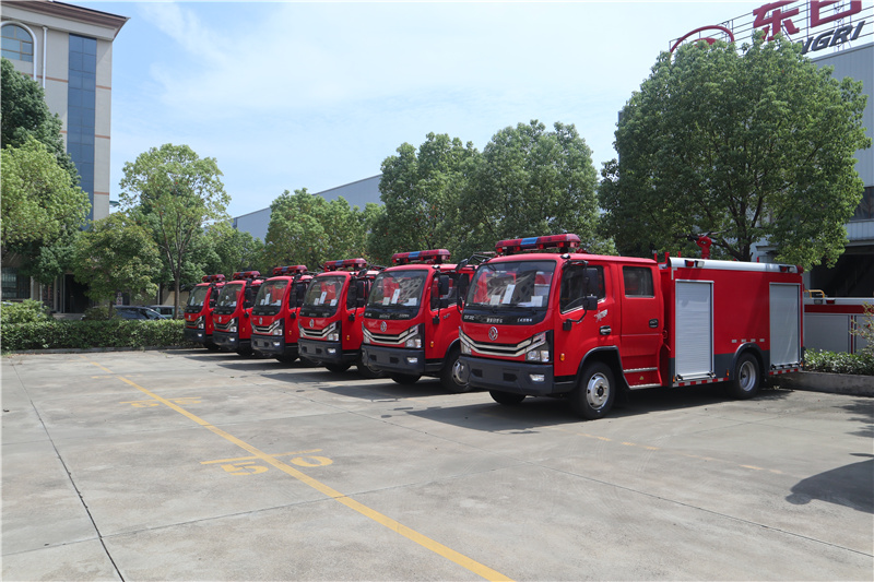 水罐消防車(chē) 水罐消防車(chē)